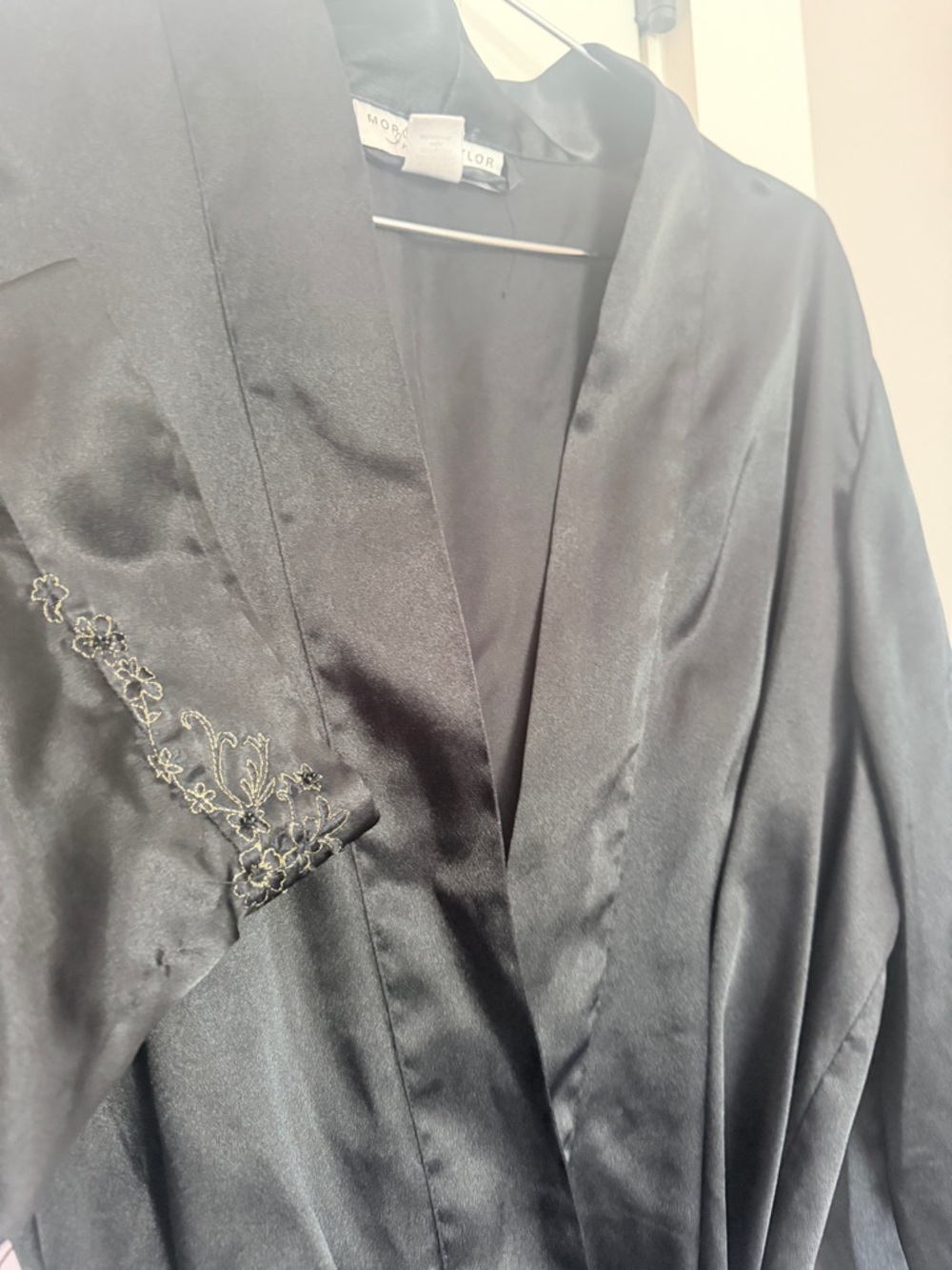Vintage Morgan Taylor Black Satin Wrap Robe with Gold Floral Embroidery Sz L